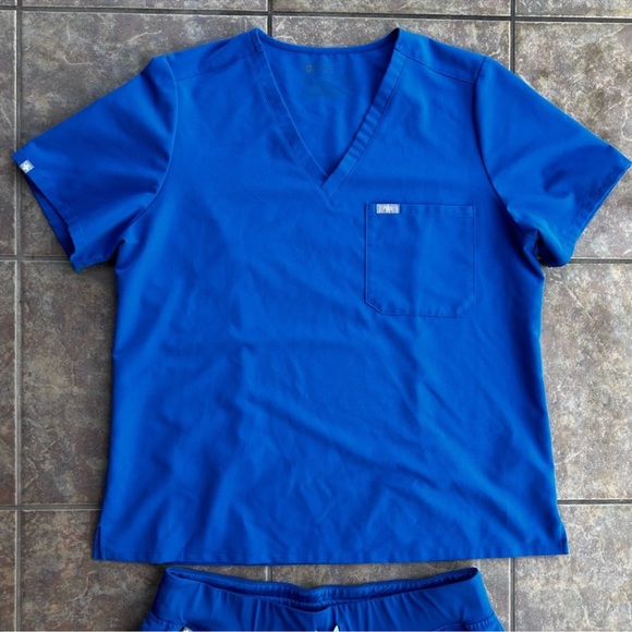 Figs Scrub Set Top Jogger Style Pants Blue Size XXL - Picture 3 of 5